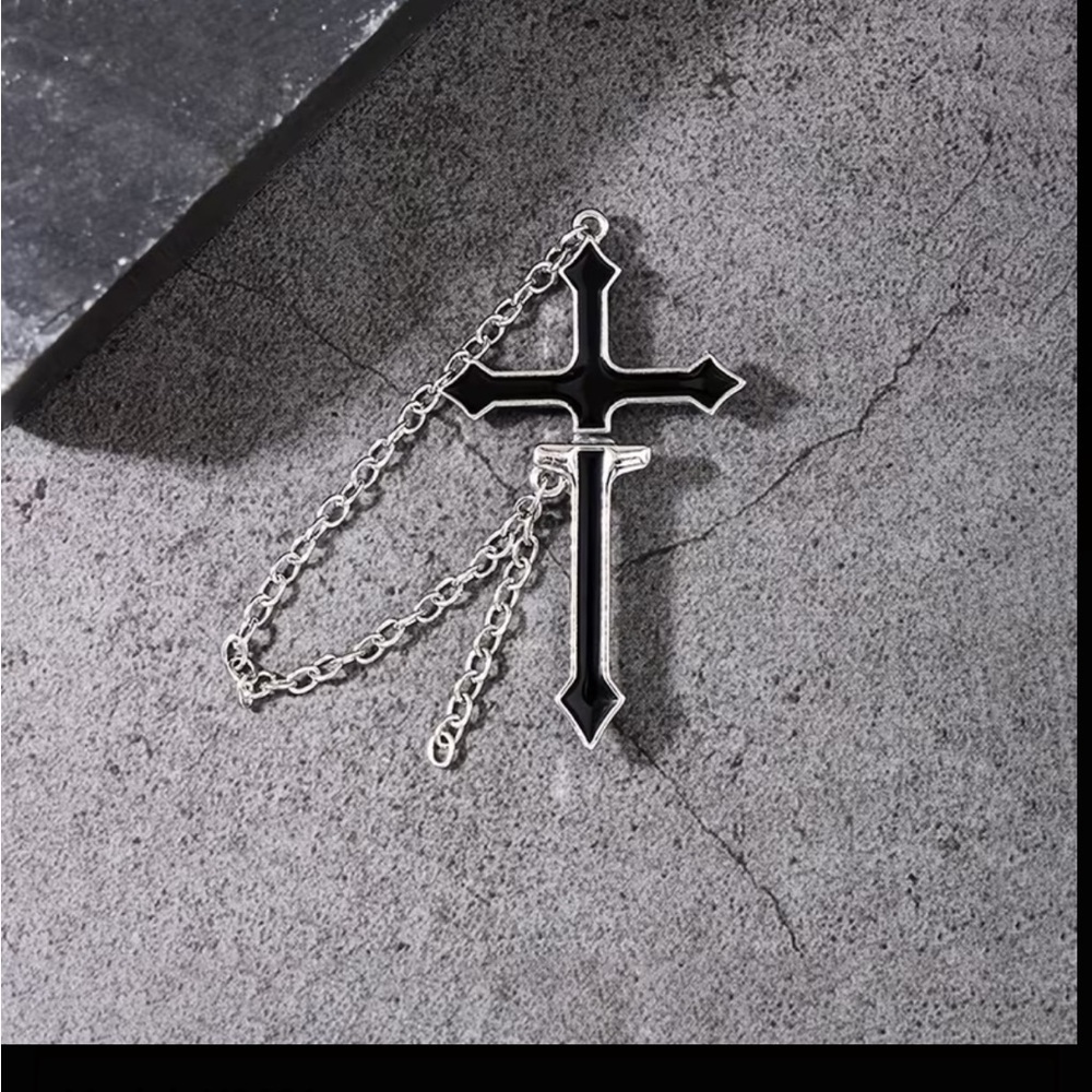 Black Cross Chain Single Earring - Picture 2 of 4